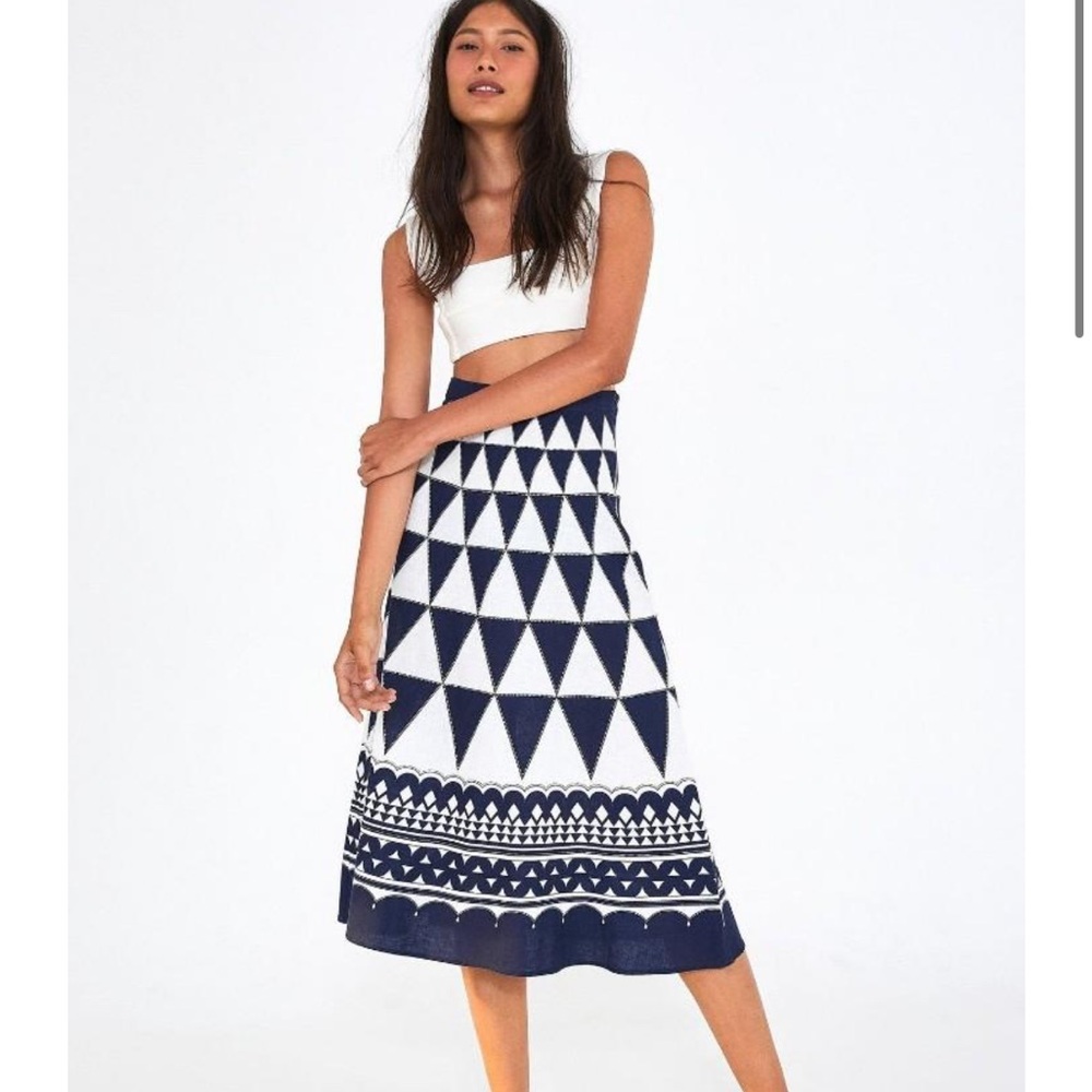 FARM Rio Navy and white/cream Geometric set (skirt and top) - Picture 10 of 10